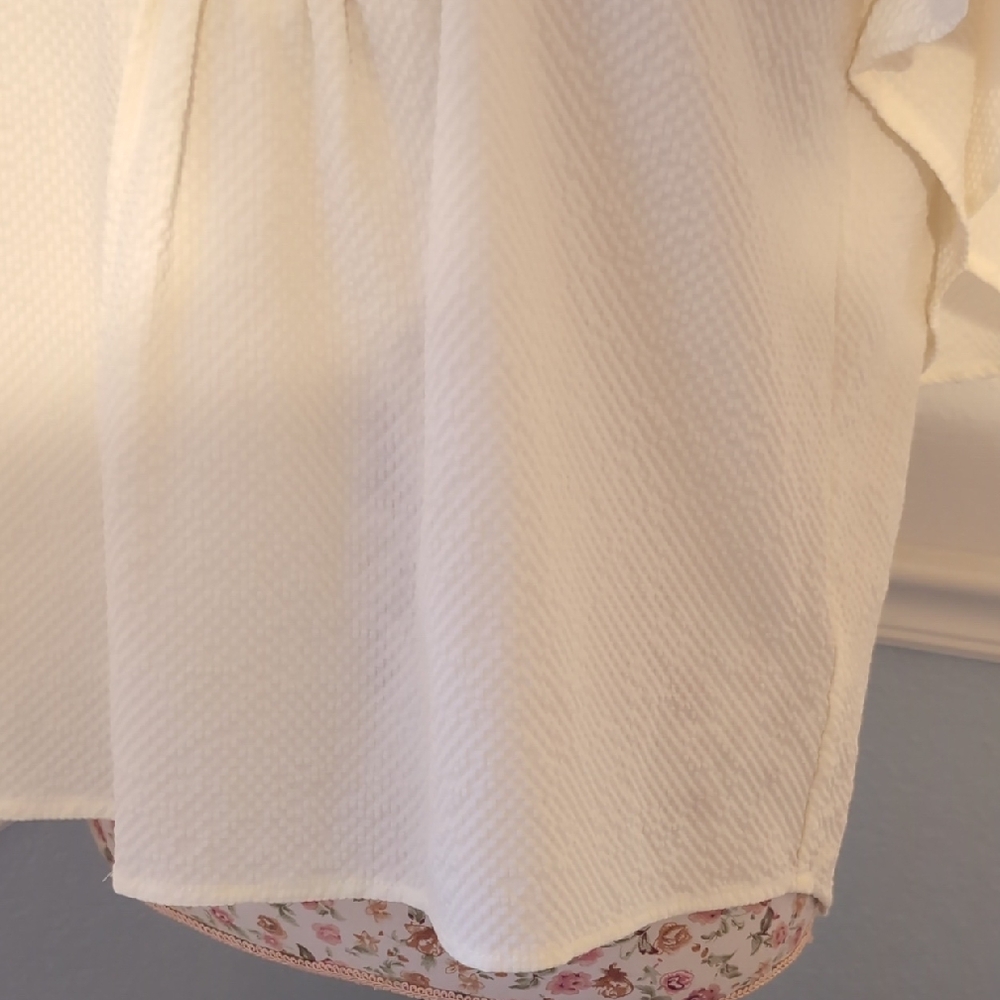 Elegant White Women's Top By Glam - Flounce Sleeve - Picture 3 of 5